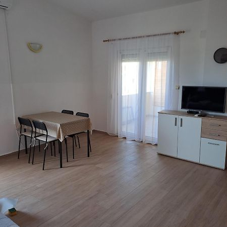Apartments Cecilija ポヴリャナ エクステリア 写真