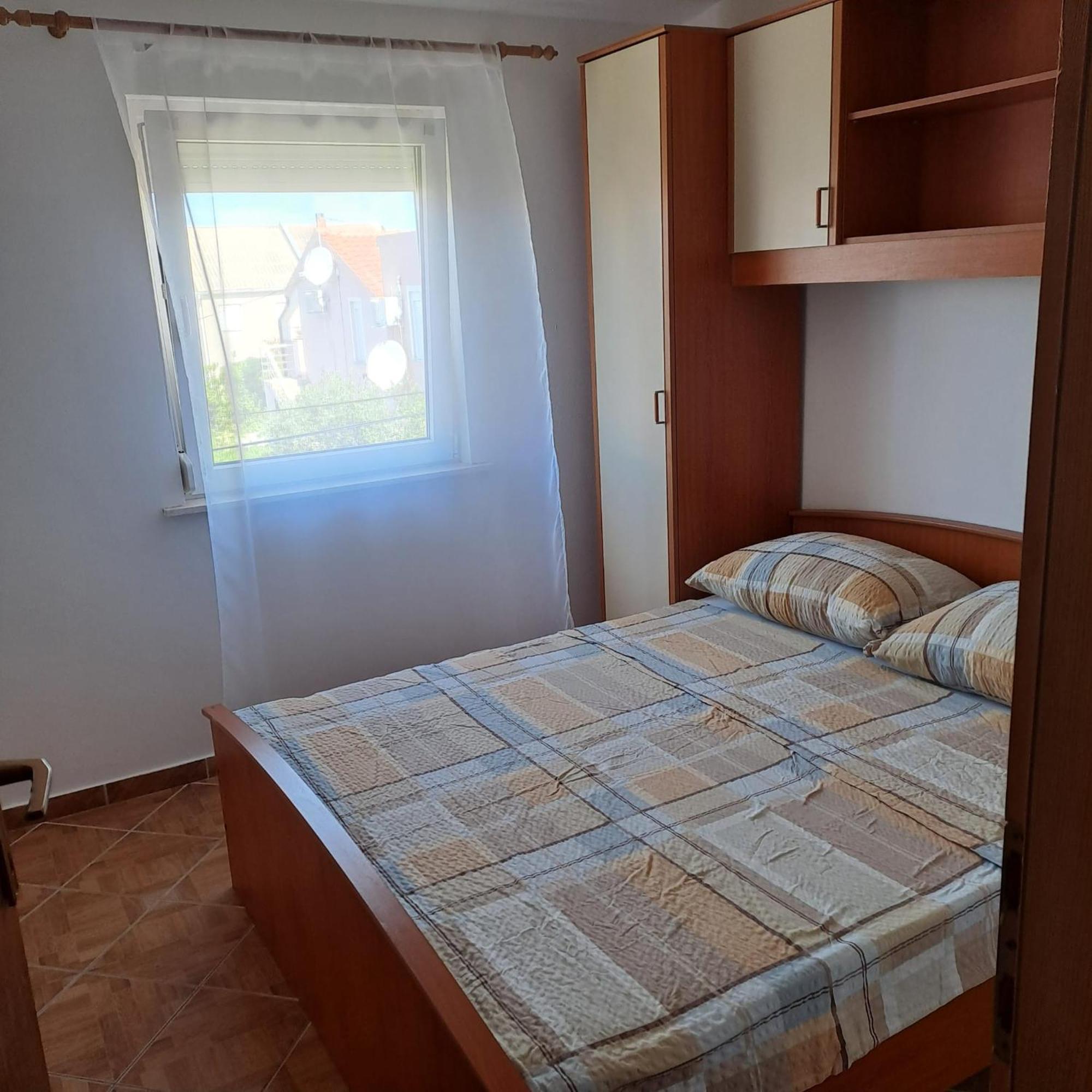 Apartments Cecilija ポヴリャナ エクステリア 写真
